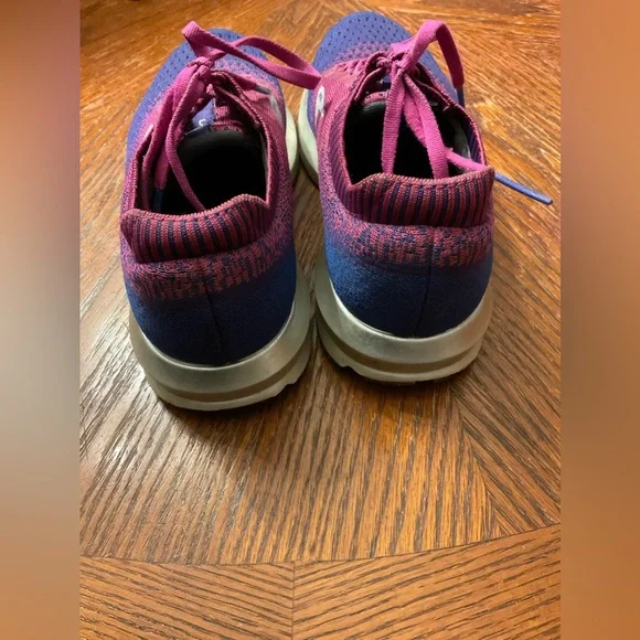 Brooks Levitate 2 DNA AMP Violet Blue Pink & Silver Sharp Running Shoes! - Picture 10 of 16